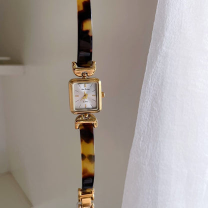 ⏰✨ Reloj de cuarzo para mujer | Diseño cuadrado ámbar 💎 joyería elegante y casual